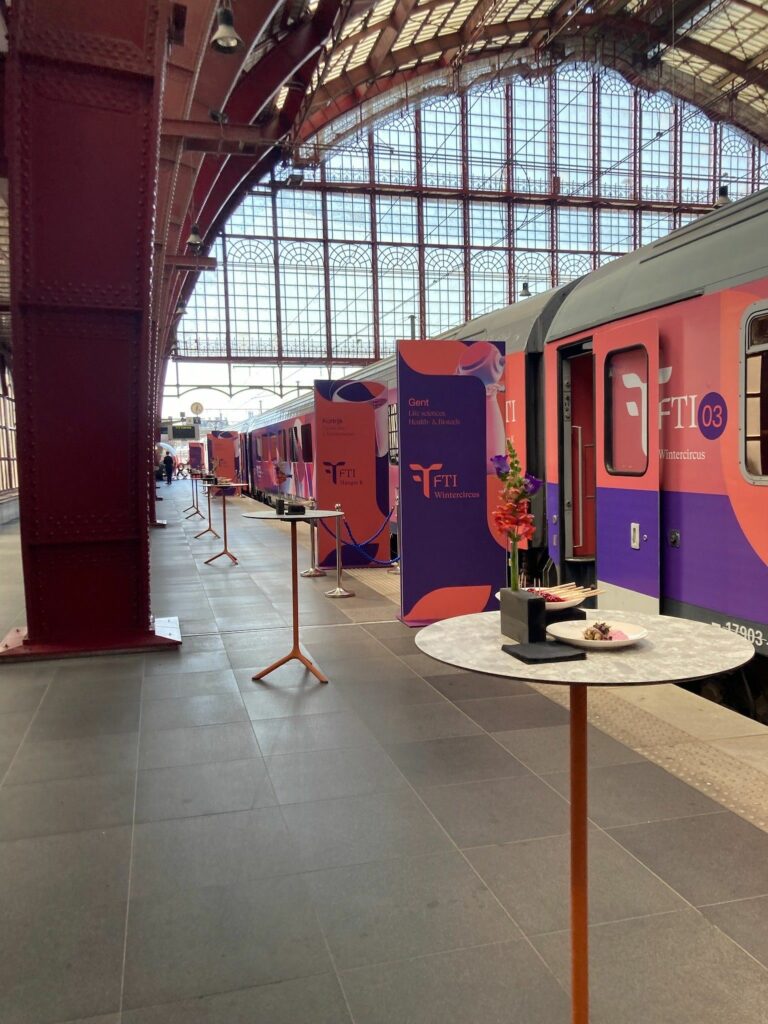 966cbf03-0530-45ac-8c8b-eea928710f84